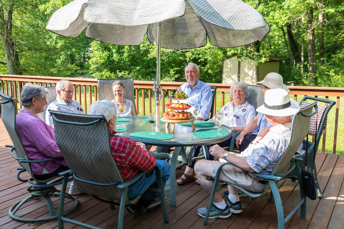 Group of seniors gathering for fun pleasant hill tn